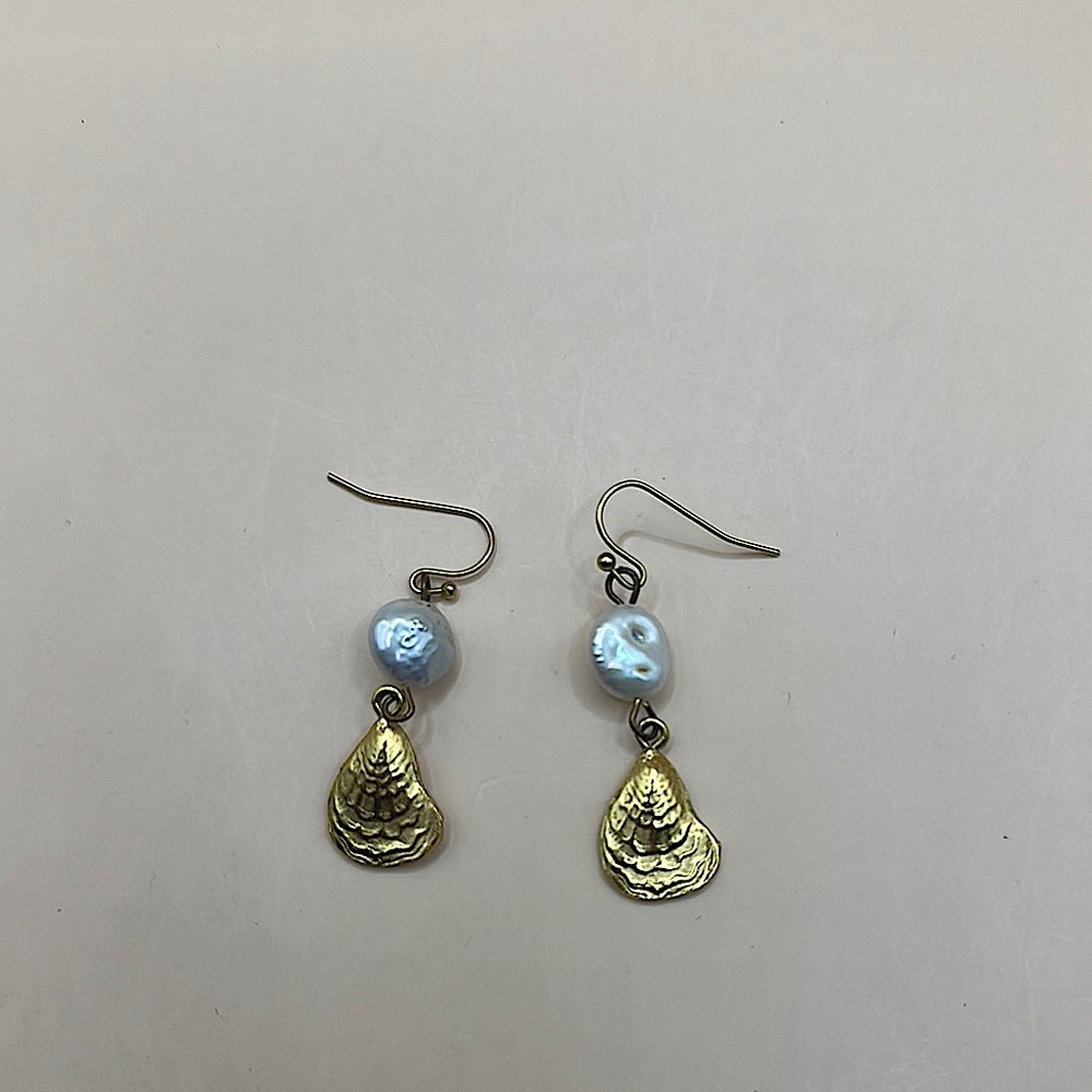 Susan Shaw Coin Pearl Oyster Drop Earrings